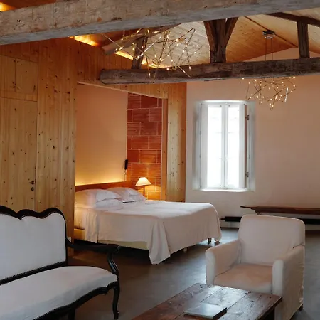 Отель Le Senechal