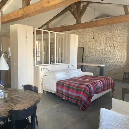 Отель Le Senechal Арс-эн-Рэ