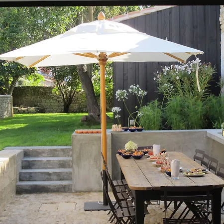 Отель Le Senechal Арс-эн-Рэ