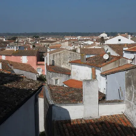 塞内查尔酒店 3*