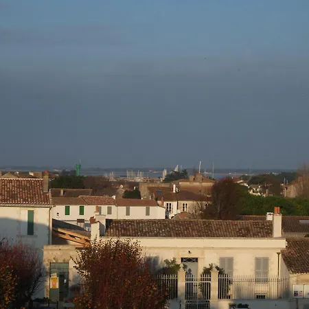 Le Senechal Арс-эн-Рэ