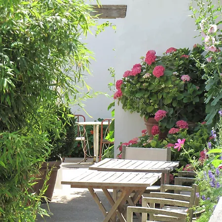 塞内查尔酒店 3*