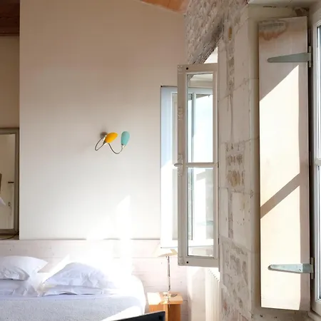 Le Senechal 호텔 3*