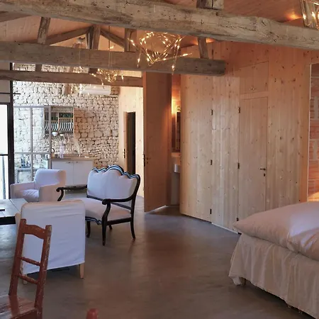 Отель Le Senechal 3*