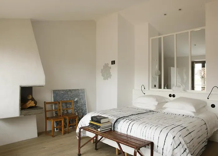 Le Sénéchal Hotel 3*